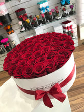 Eternity Roses, Huge Round Box