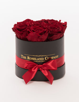 The Roseland Mini Black Round Box - Red Eternity Roses