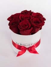 The Roseland Mini White Round Box - Red Eternity Roses